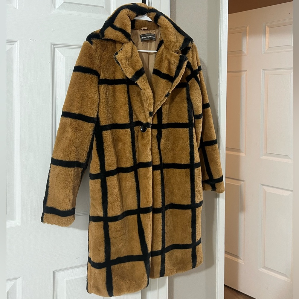 FAUX FUR COAT
